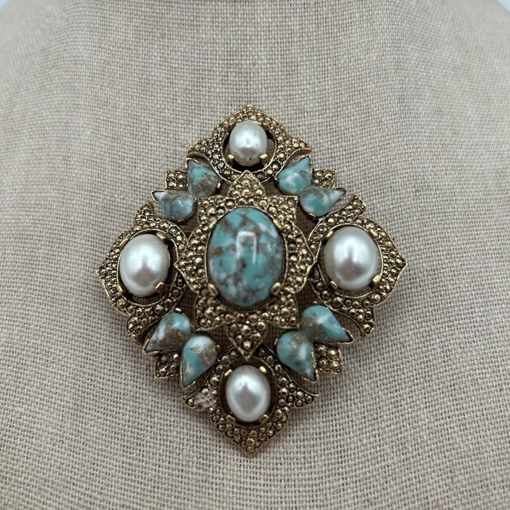 Vintage‎ Sarah Coventry Faux Turquoise Faux Pearl Brooch Pin Pendant Gold Tone